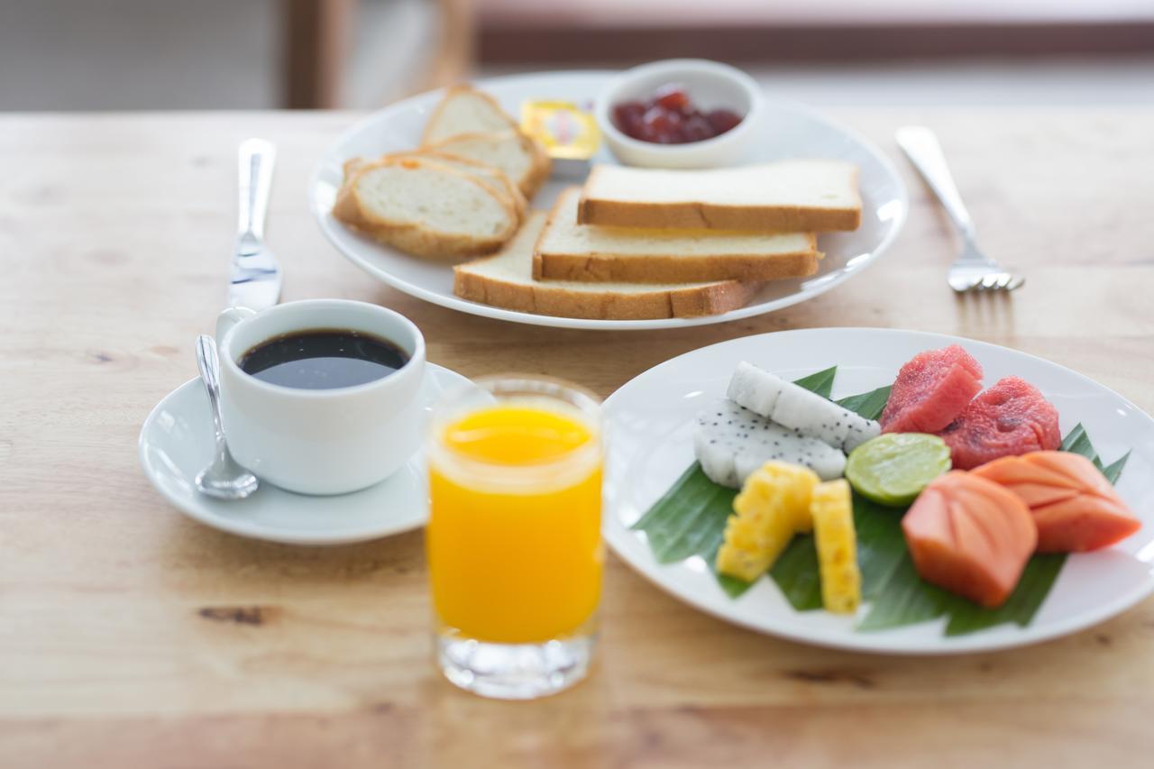 Kuch Oudom Hotel Пном Пен Екстериор снимка