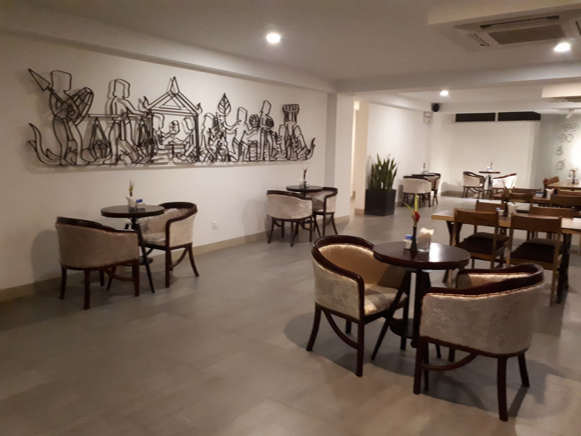 Kuch Oudom Hotel Пном Пен Екстериор снимка