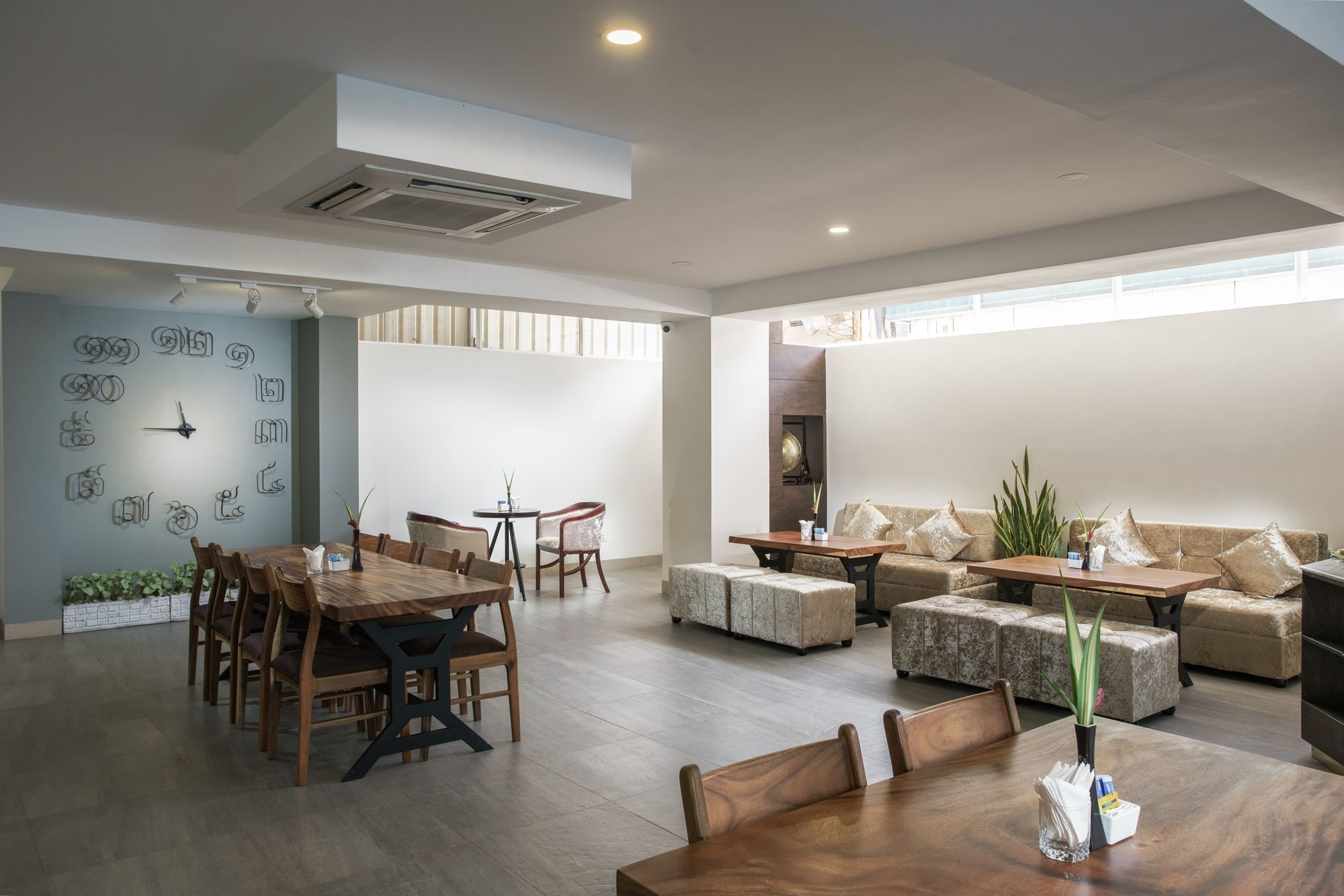 Kuch Oudom Hotel Пном Пен Екстериор снимка
