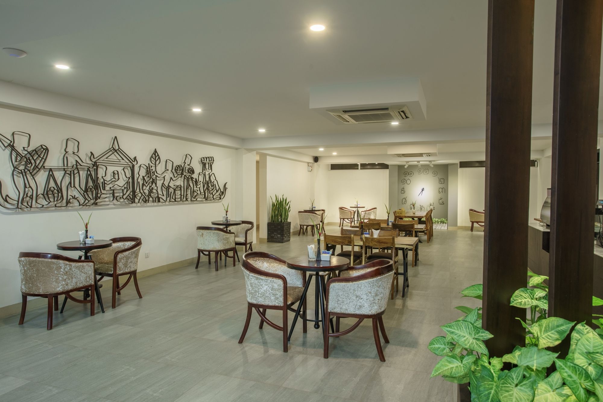Kuch Oudom Hotel Пном Пен Екстериор снимка
